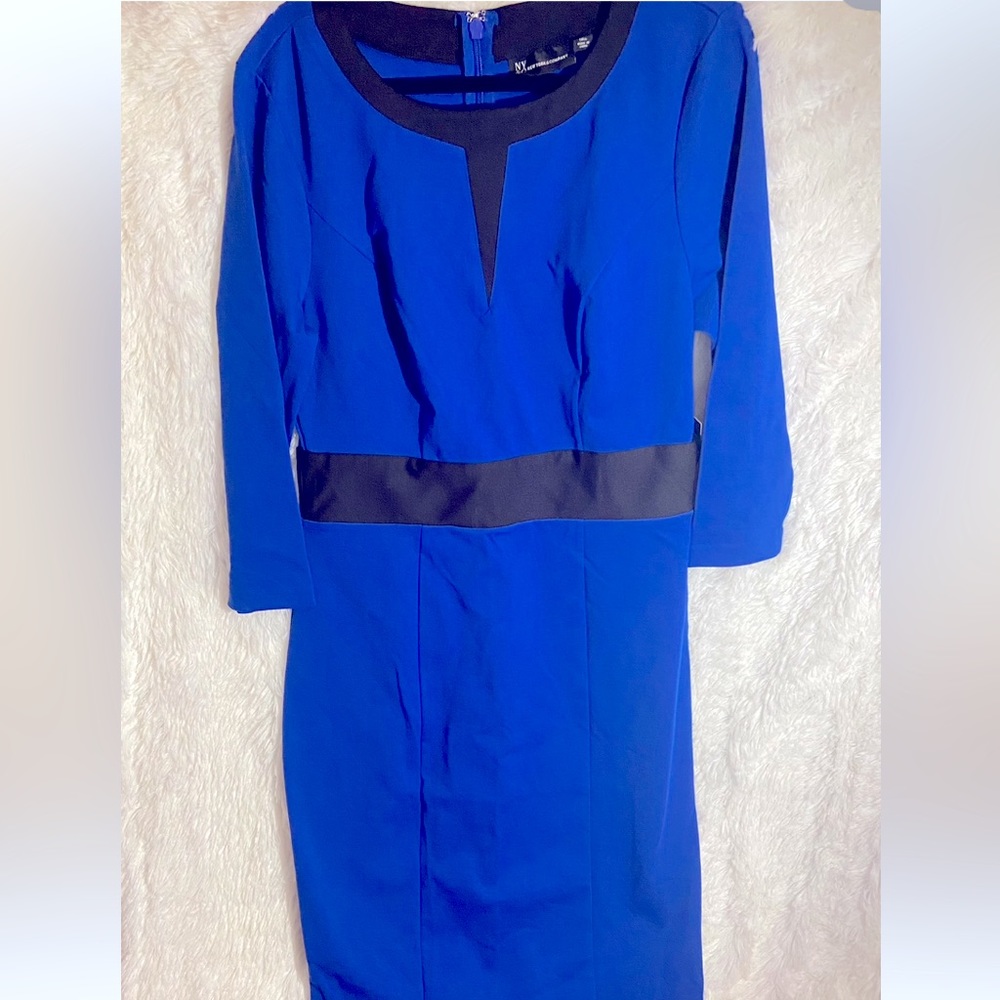 NEW YORK & COMPANY Sheath Color-Block Dress - Picture 2 of 4